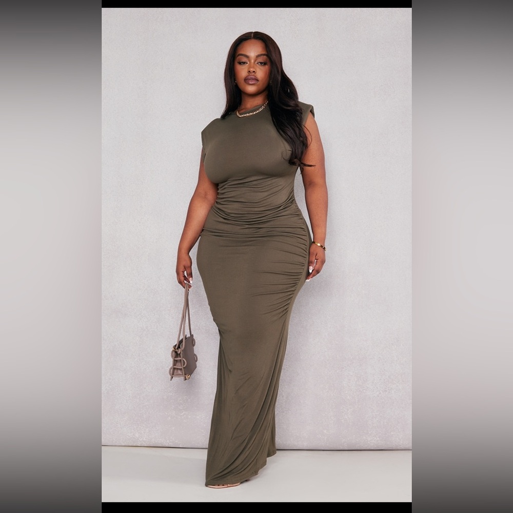 PrettyLittleThing Green Ruched Bodycon Maxi Dress